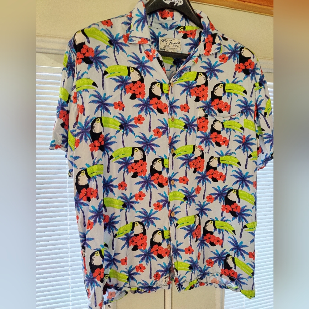 Trucks surf and swim co. Lg Hawaiian style shirt